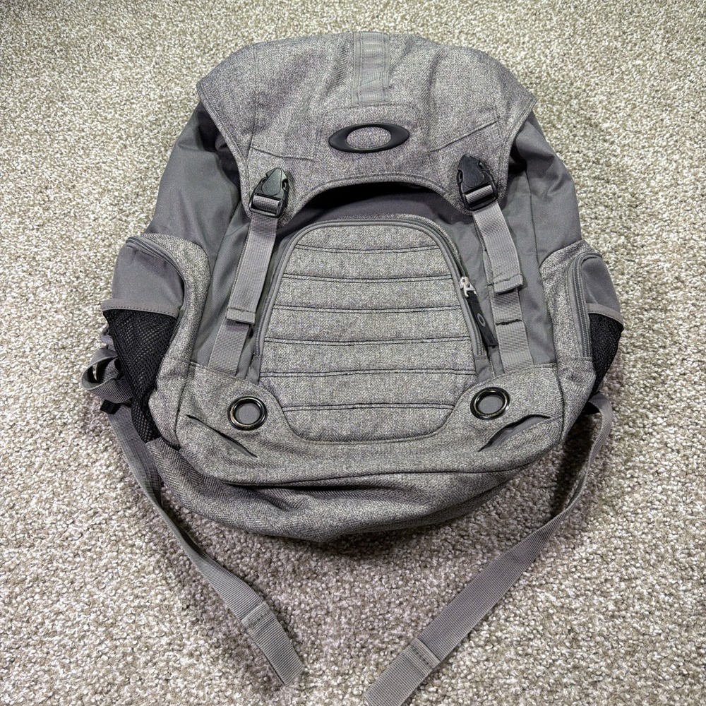 Oakley Backpack Y2k Style Gorpcore Tactical Field Gear Gray Essentiaks - Picture 1 of 15